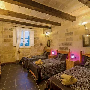 villa-valletta.hotelssaintjulians.com/